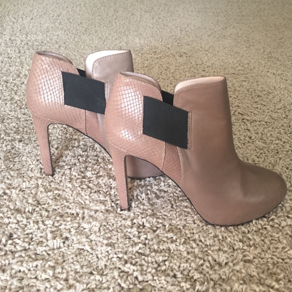 Vince Camuto tan stiletto bootie
